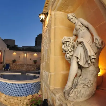 6 Bedroom Farmhouse With Private Pool In Zebbug Gozo 펜션 *