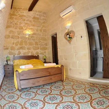 6 Bedroom Farmhouse With Private Pool In Zebbug Gozo Zebbug (Gozo)