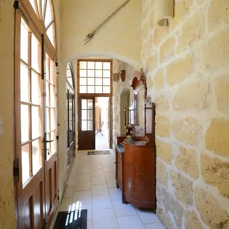 6 Bedroom Farmhouse With Private Pool In Zebbug Gozo * Zebbug (Gozo)