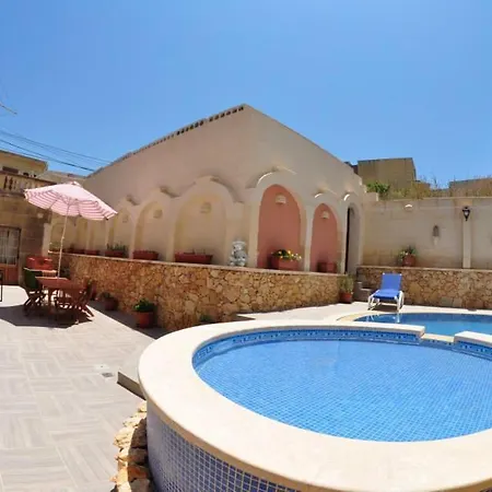 度假居 6 Bedroom Farmhouse With Private Pool In Zebbug Gozo Zebbug (Gozo)